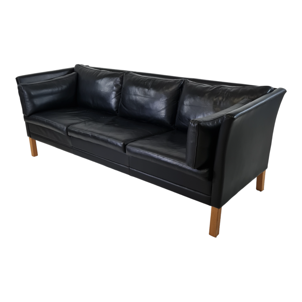 3 personers Sofa Takashi Okamura and Erik Marquardsen Skipper