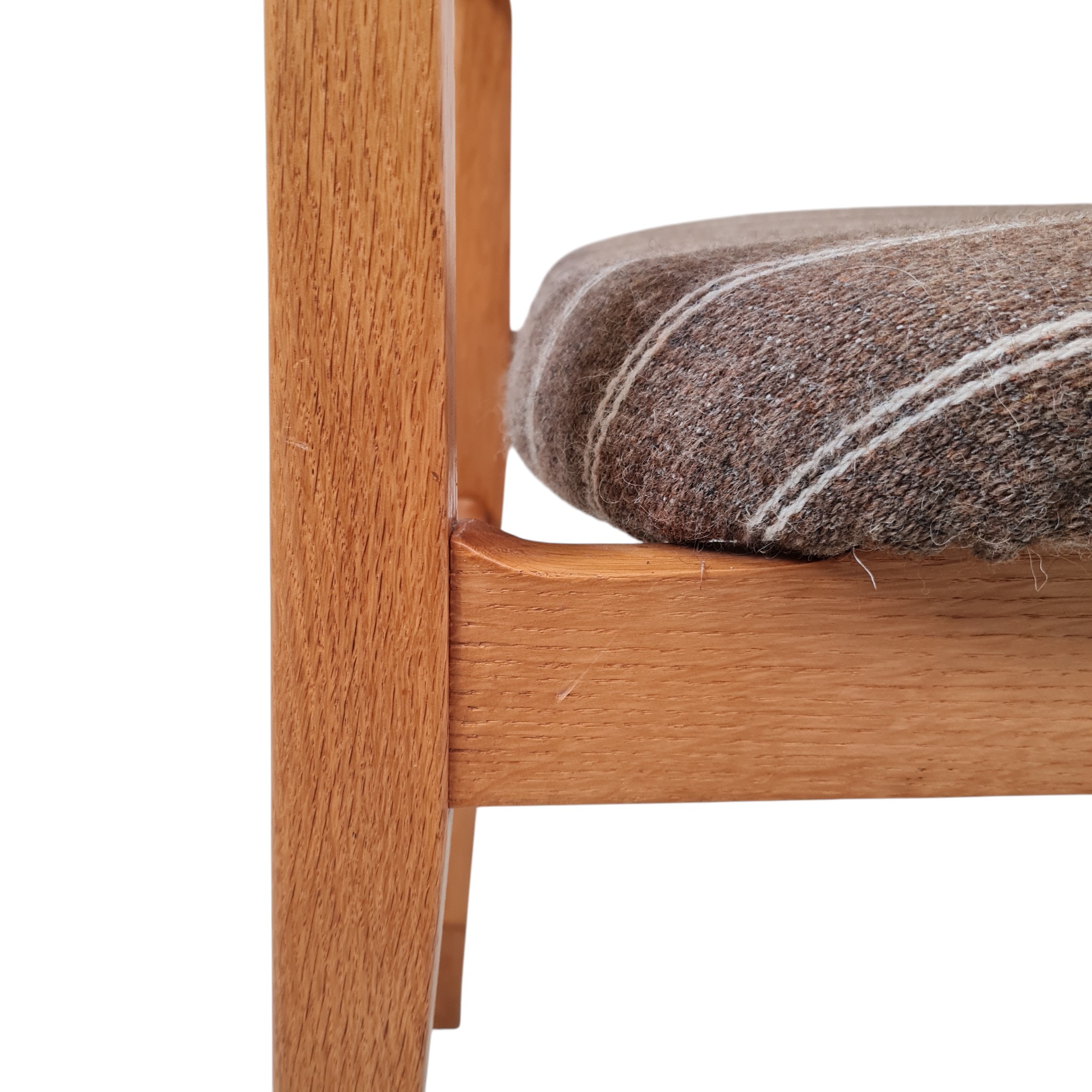 Spisebordsstol | Arne Wahl Iversen, tilskrevet | Bøg og stribet uld