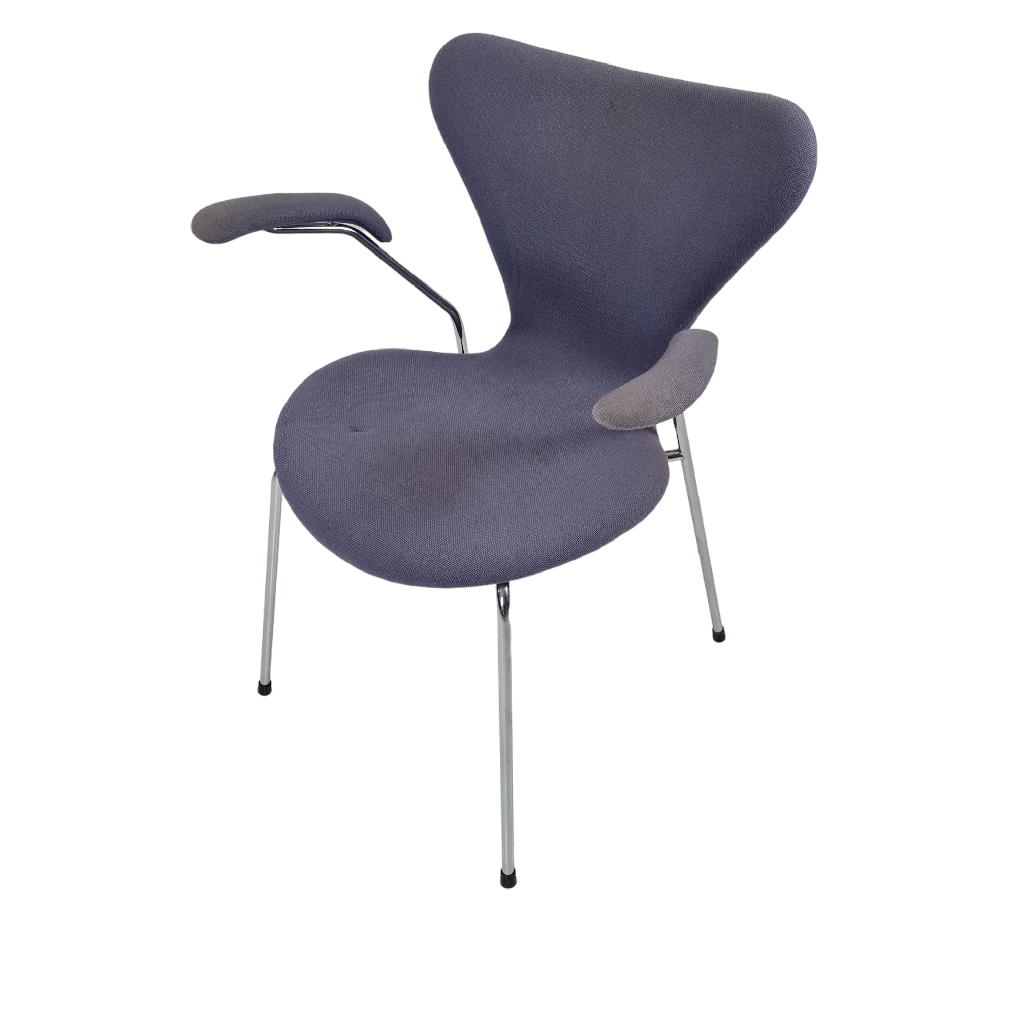 Chair model 3207 Arne Jacobsen Fritz Hansen The Retro Factory