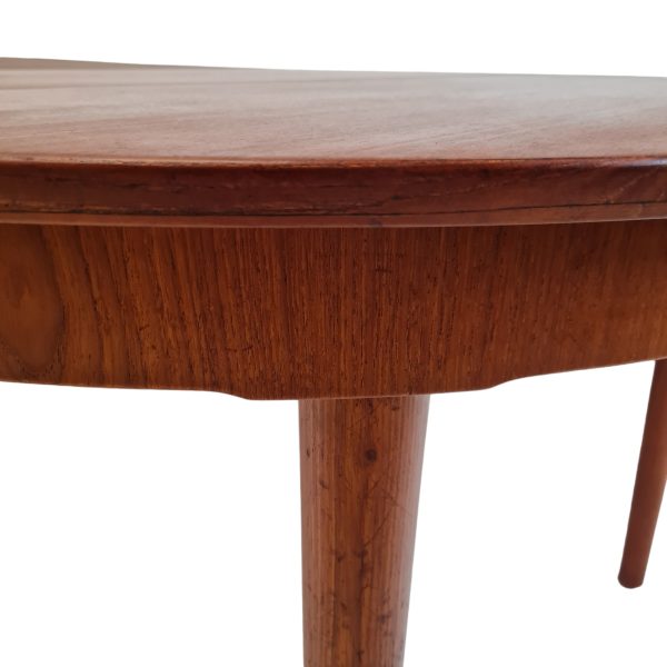 Rundt spisebord med 3 tillægsplader | Dansk design | Teak