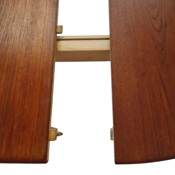 Rundt spisebord med 3 tillægsplader | Dansk design | Teak