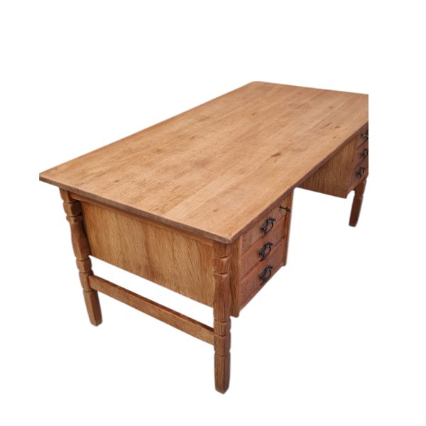 Fritstående skrivebord med 6 skuffer | Dansk design | Eg