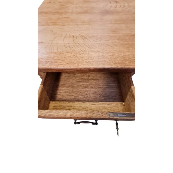 Fritstående skrivebord med 6 skuffer | Dansk design | Eg