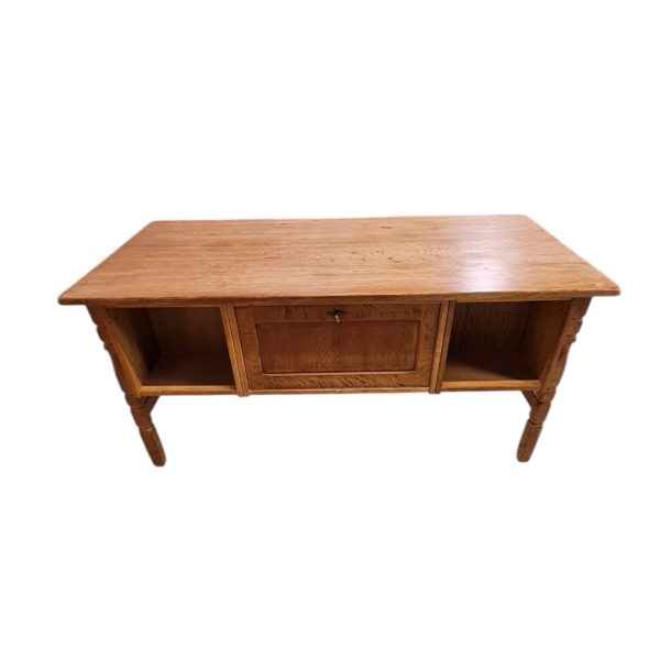 Fritstående skrivebord med 6 skuffer | Dansk design | Eg