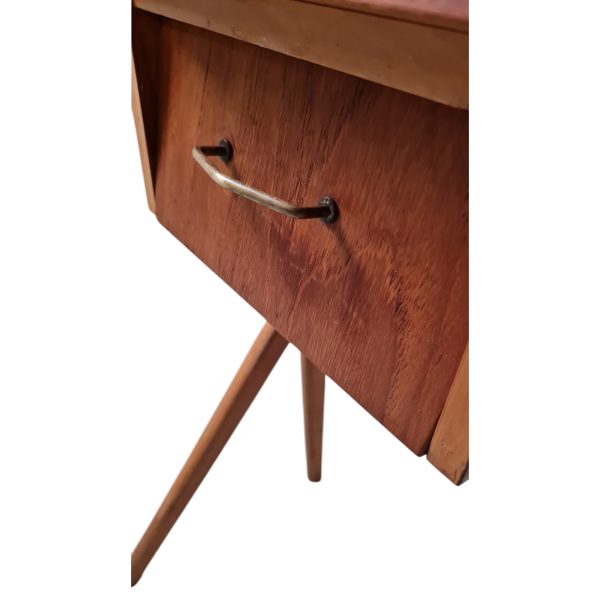 Sminkebord med vippespejl | Dansk design | Eg & Teak