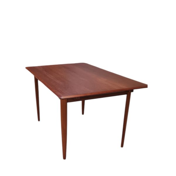 Spisebord med 2 skjulte tillægsplader | Dansk design | Slagelse Møbelværk | Teak og eg