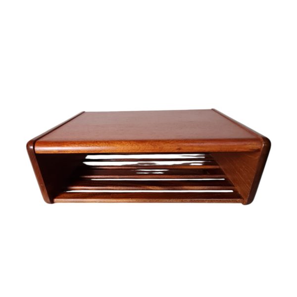 2 Meget flotte væghængte sengeborde med tremmehylde | Dansk design | Teak