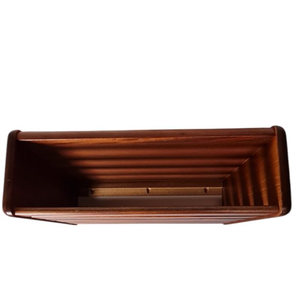 2 Meget flotte væghængte sengeborde med tremmehylde | Dansk design | Teak