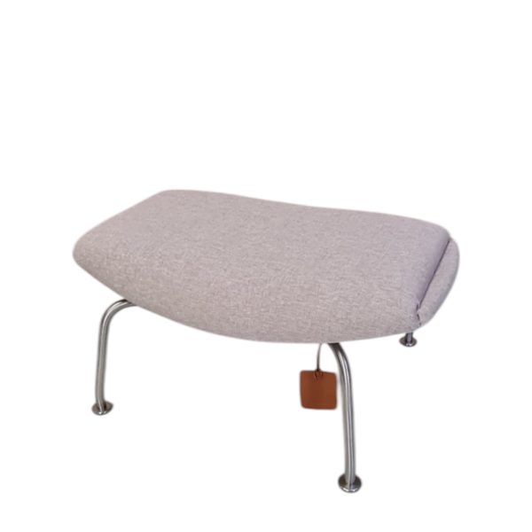 OX ottoman model 1002 | Hans Wegner | Fredericia Furniture | Uld