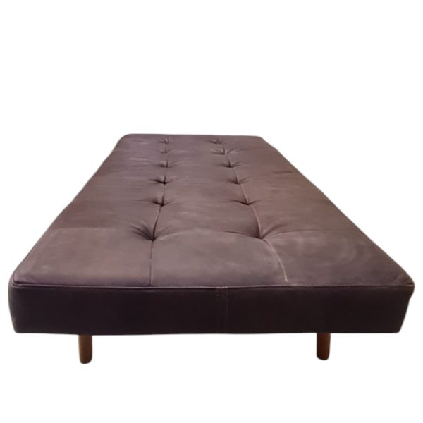 Daybed | Dansk design | Dybhæftet chokoladefarvet læder
