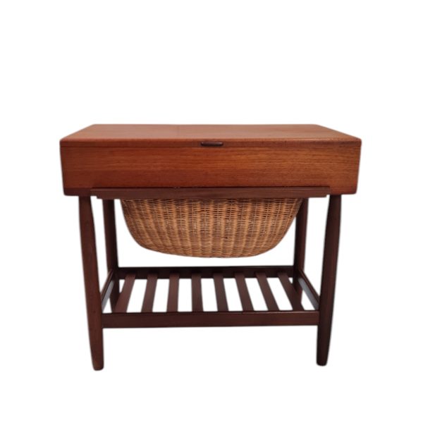 Sybord på hjul med 1 skuffe og garnkurv | Dansk design | Teak