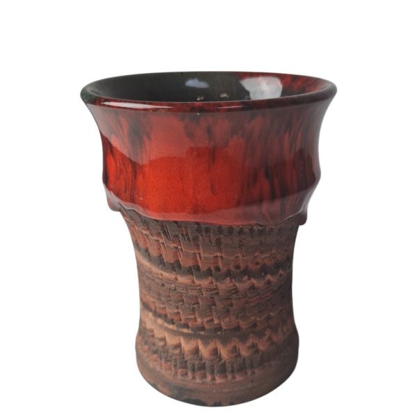 Keramik vase i natur keramik med rød lavaglasur | Ernst keramik, Faxe