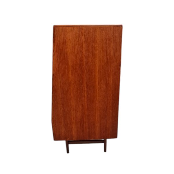Skænk med 4 låger og 4 skuffer | Dansk design | Teak