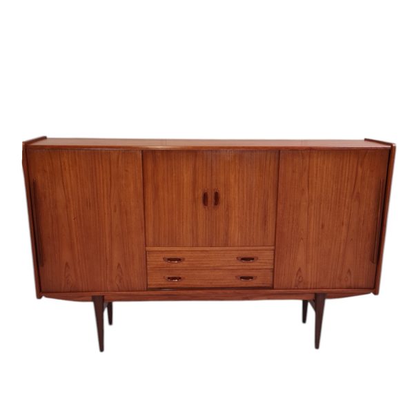 Skænk med fire låger og bar inddeling | Dansk design | Teak
