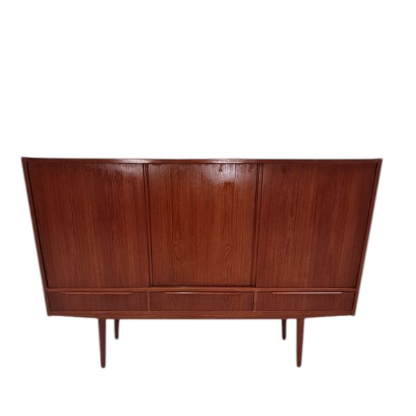 Stor skænk med 3 låger og 3 skuffer | Dansk design | Teak