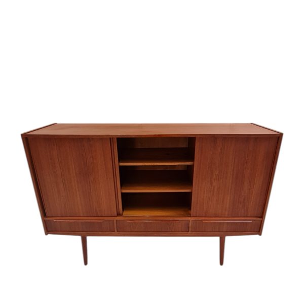 Stor skænk med 3 låger og 3 skuffer | Dansk design | Teak