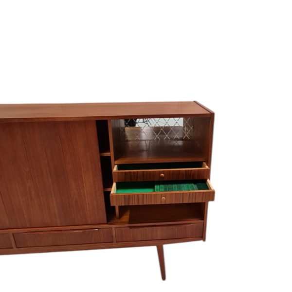 Stor skænk med 3 låger og 3 skuffer | Dansk design | Teak