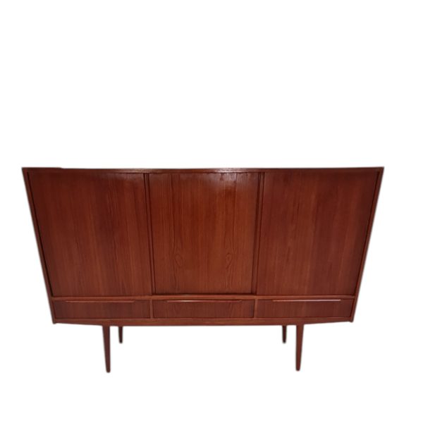 Stor skænk med 3 låger og 3 skuffer | Dansk design | Teak