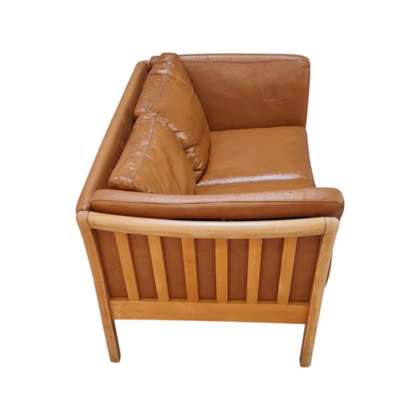 2 Personers tremmesofa | Dansk design |  Eg & Nougatfarvet læder