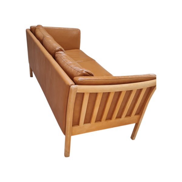 3 Personers sofa | Dansk design | Eg & nougatfarvet læder