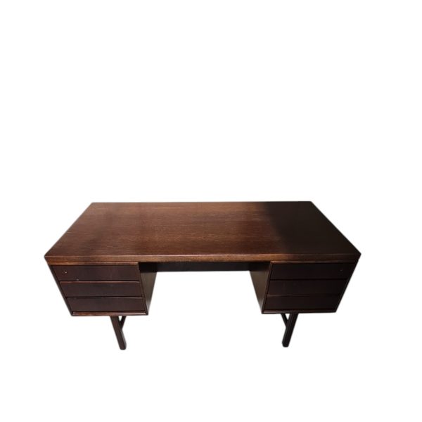 Fritstående skrivebord model 76 | Gunni Omann | Omann Junior | Bejdset eg