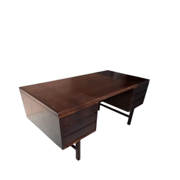 Fritstående skrivebord model 76 | Gunni Omann | Omann Junior | Bejdset eg