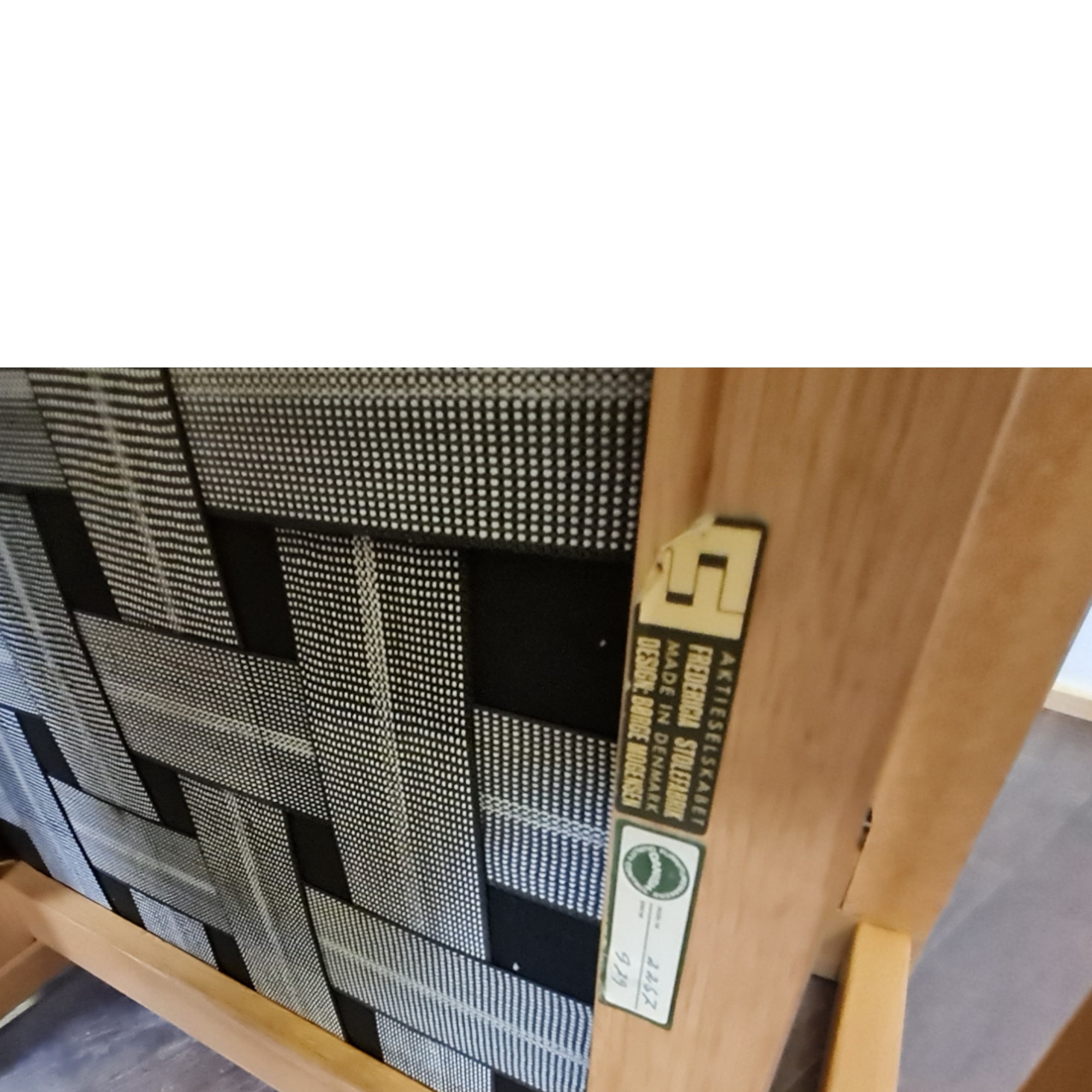 Armstol model 2257 | Børge Mogensen | Fredericia Furniture | Lakeret bøg blå uld