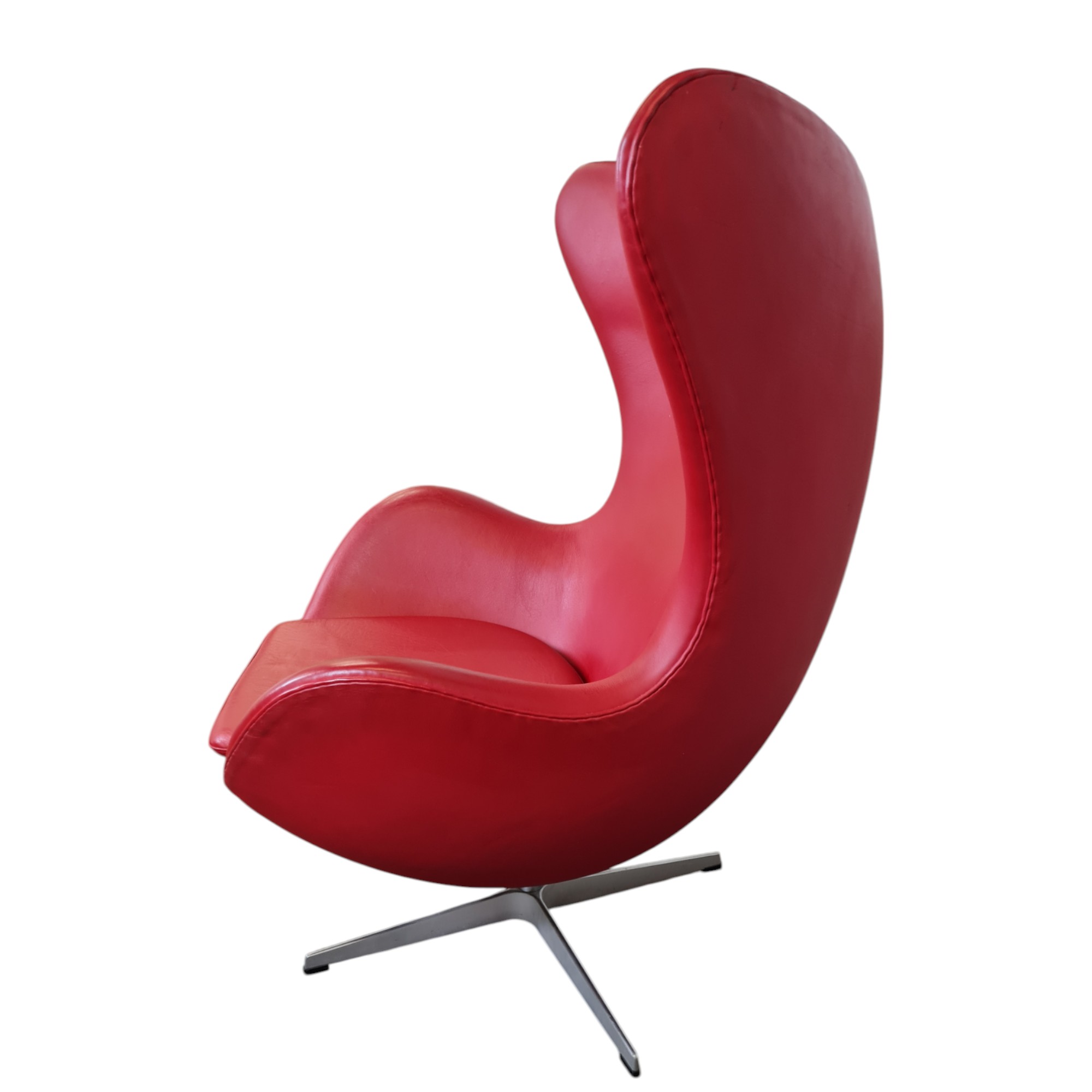 Lænestol model 3316 Ægget | Arne Jacobsen | Fritz Hansen | Rødt læder