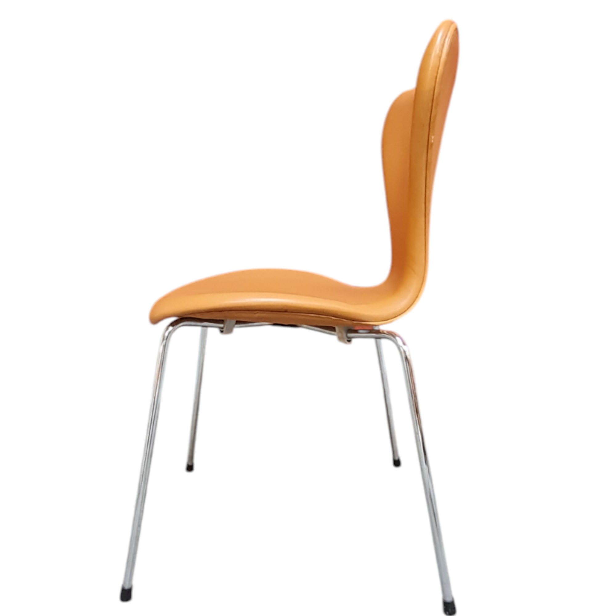 4 Spisebordsstole model 3107 | Arne Jacobsen | Fritz Hansen | Nougatfarvet læder