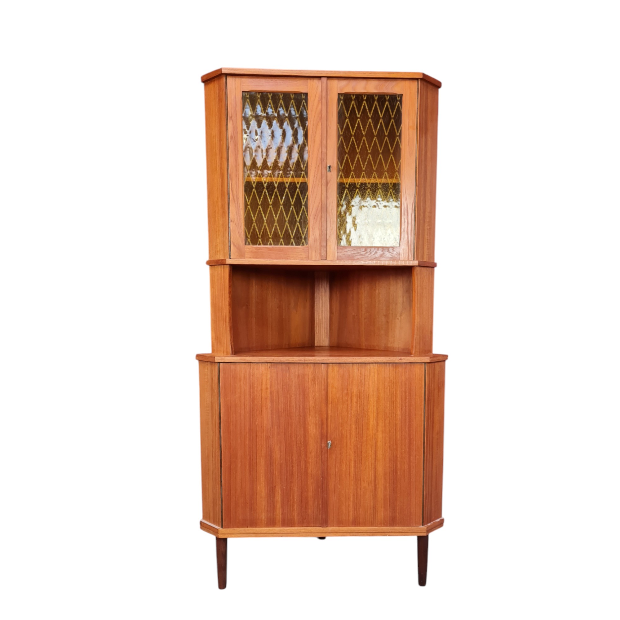 Hjørneskab Dansk med blyindfattede ruder | Dansk design | Teak