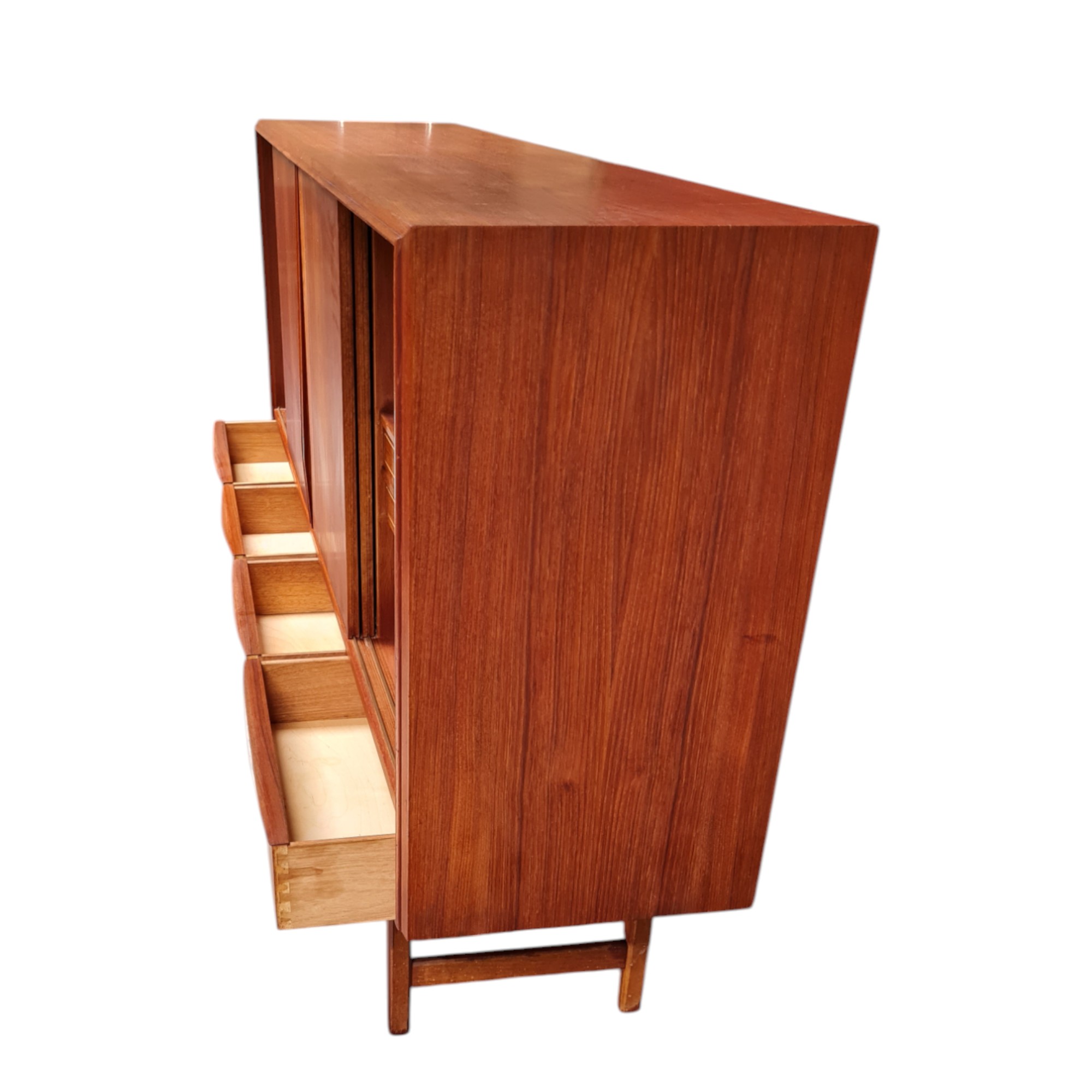 Skænk med 4 skydelåger samt 4 skuffer | Dansk design | Teak