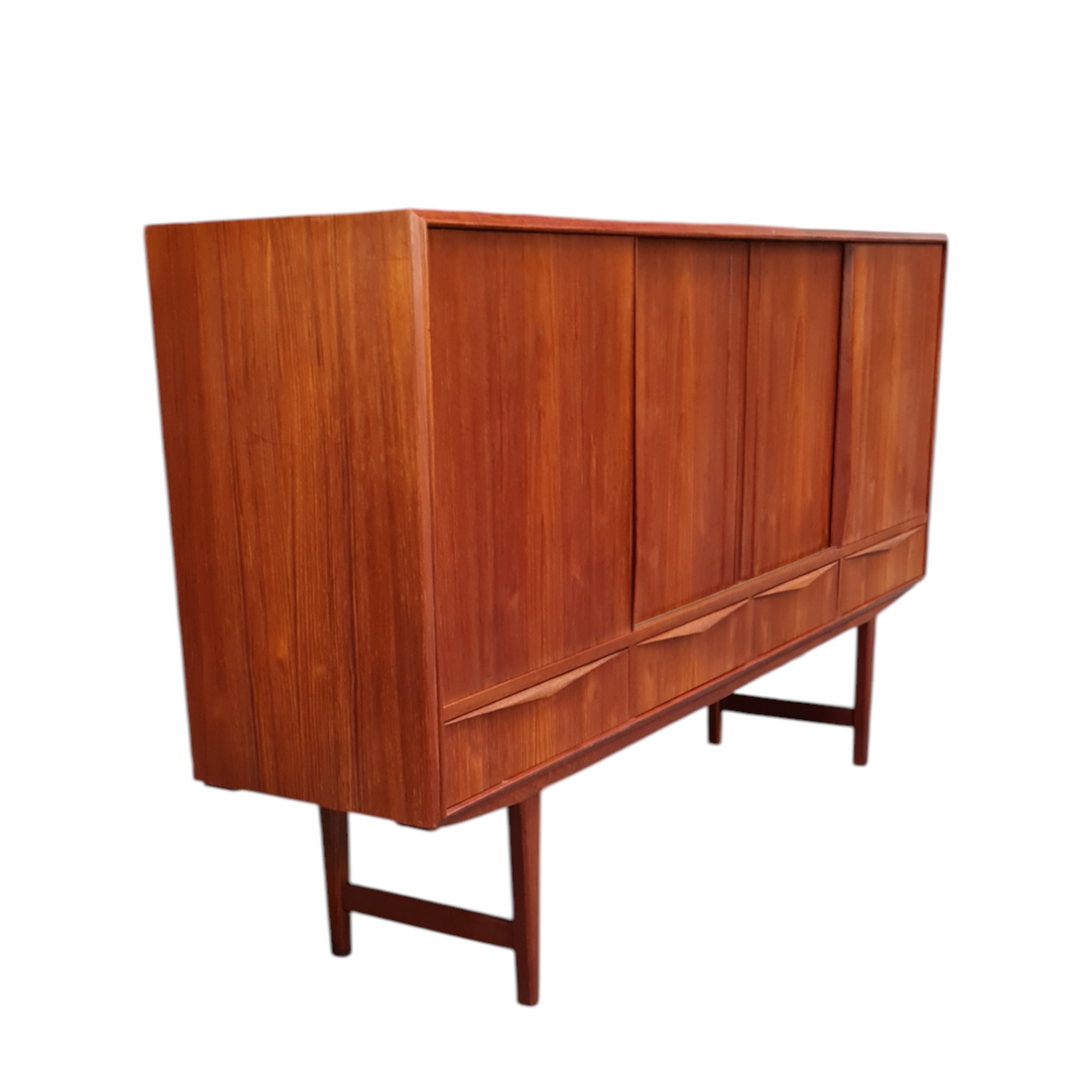 Skænk med 4 skydelåger samt 4 skuffer | Dansk design | Teak