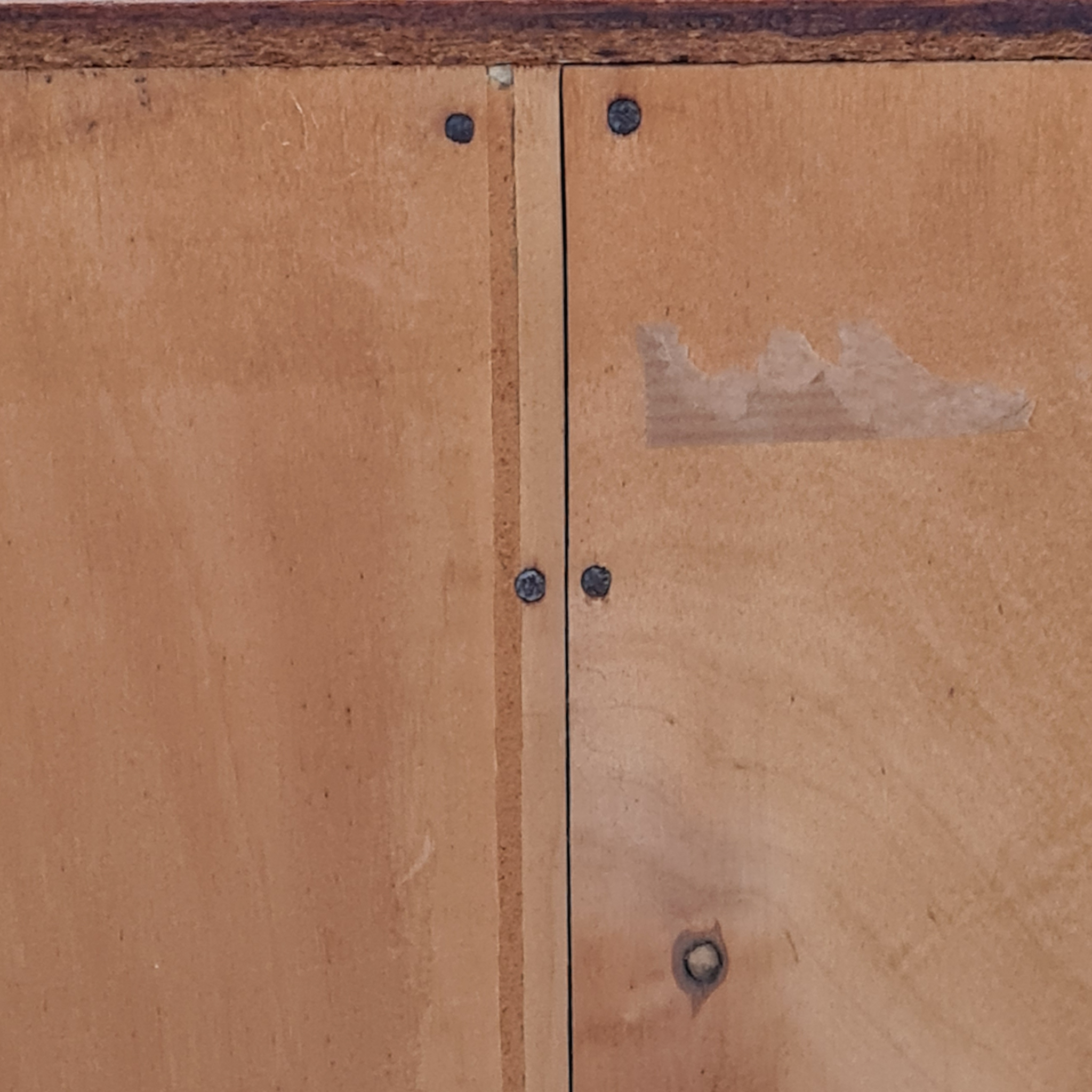 Skænk med to skydelåger tre skuffer samt barskab | Dansk design | Teak