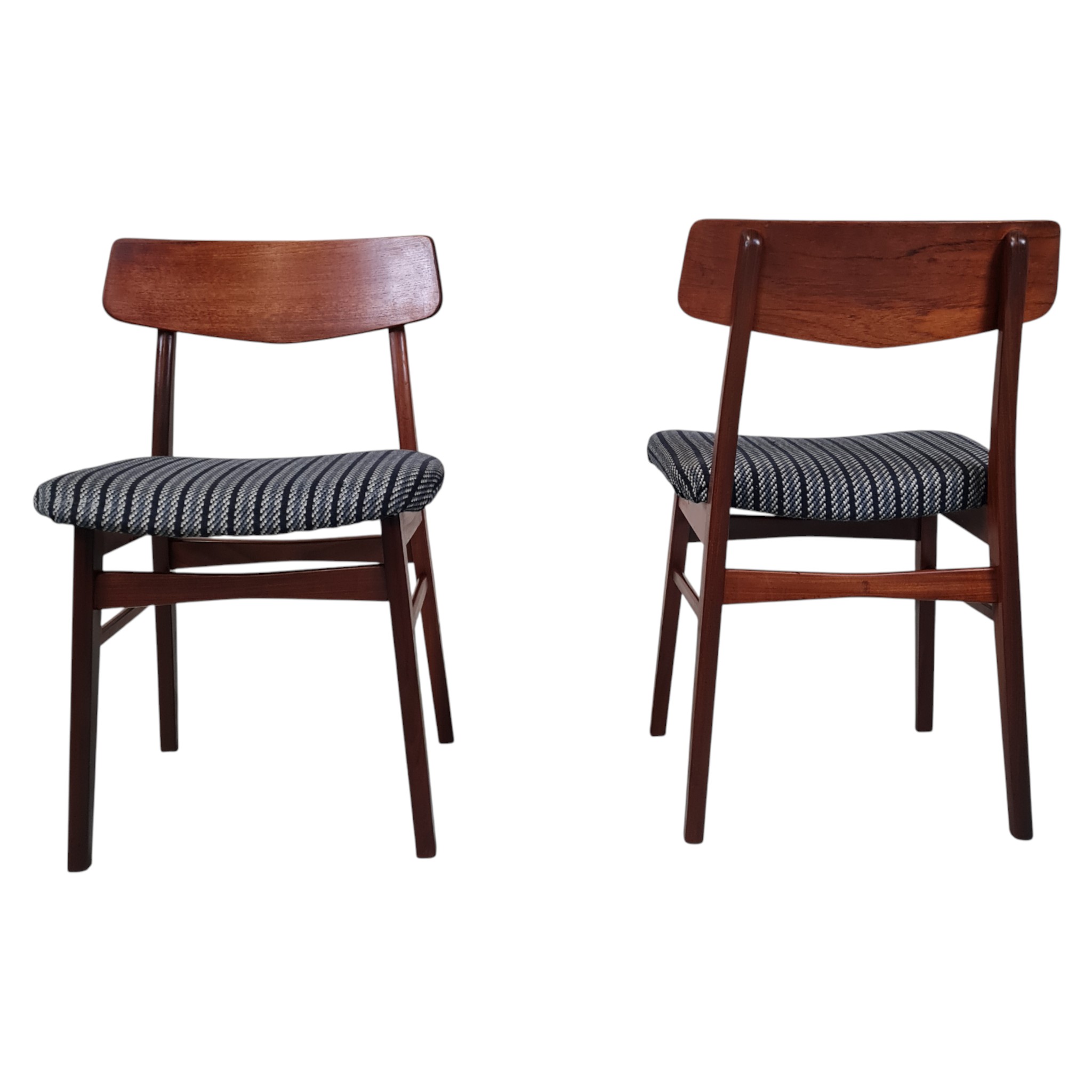 Spisebordsstol | Falsled stole og møbelfabrik | Bejdset bøg og teak polstre sæde